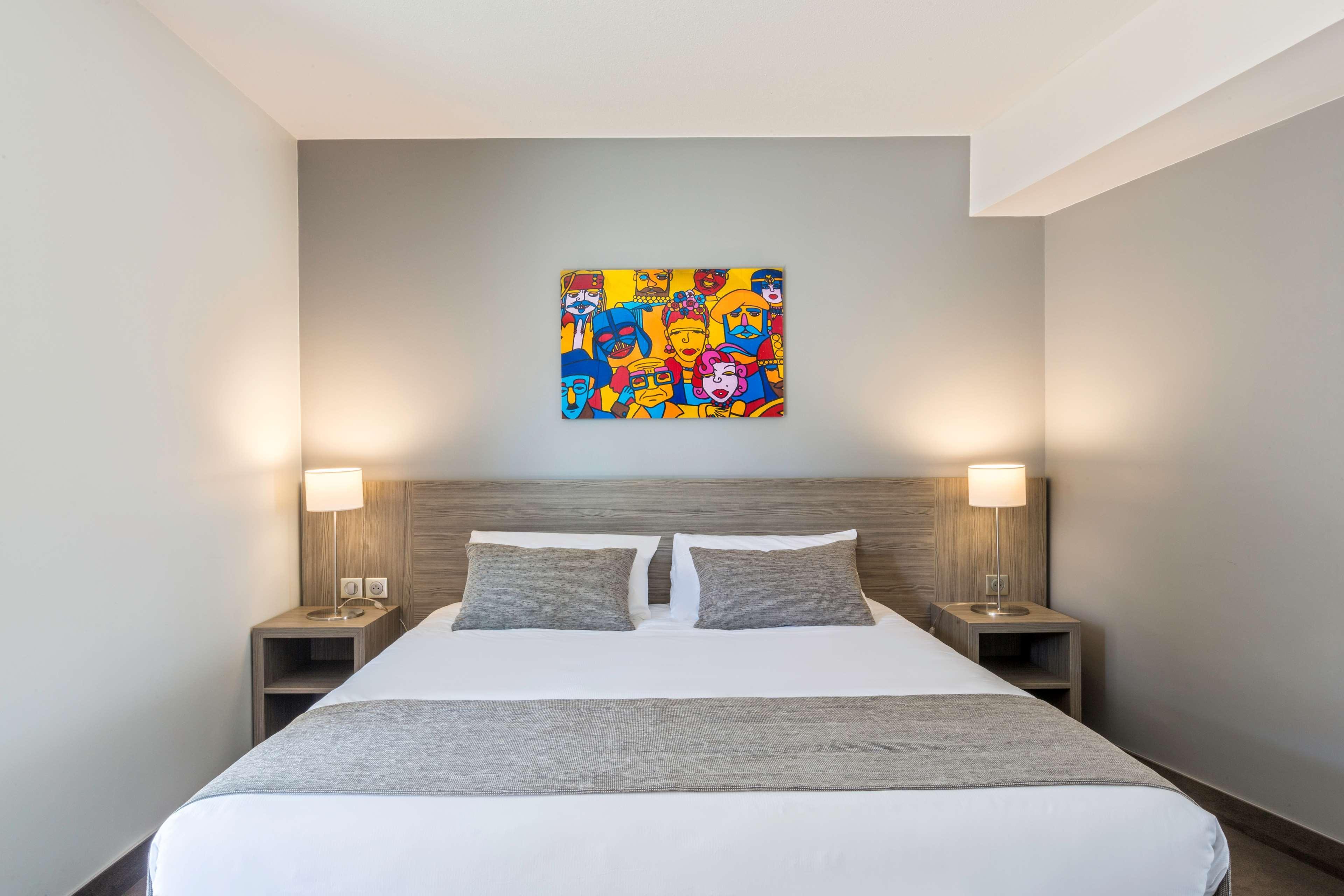 Western Linko Hotel 4*
